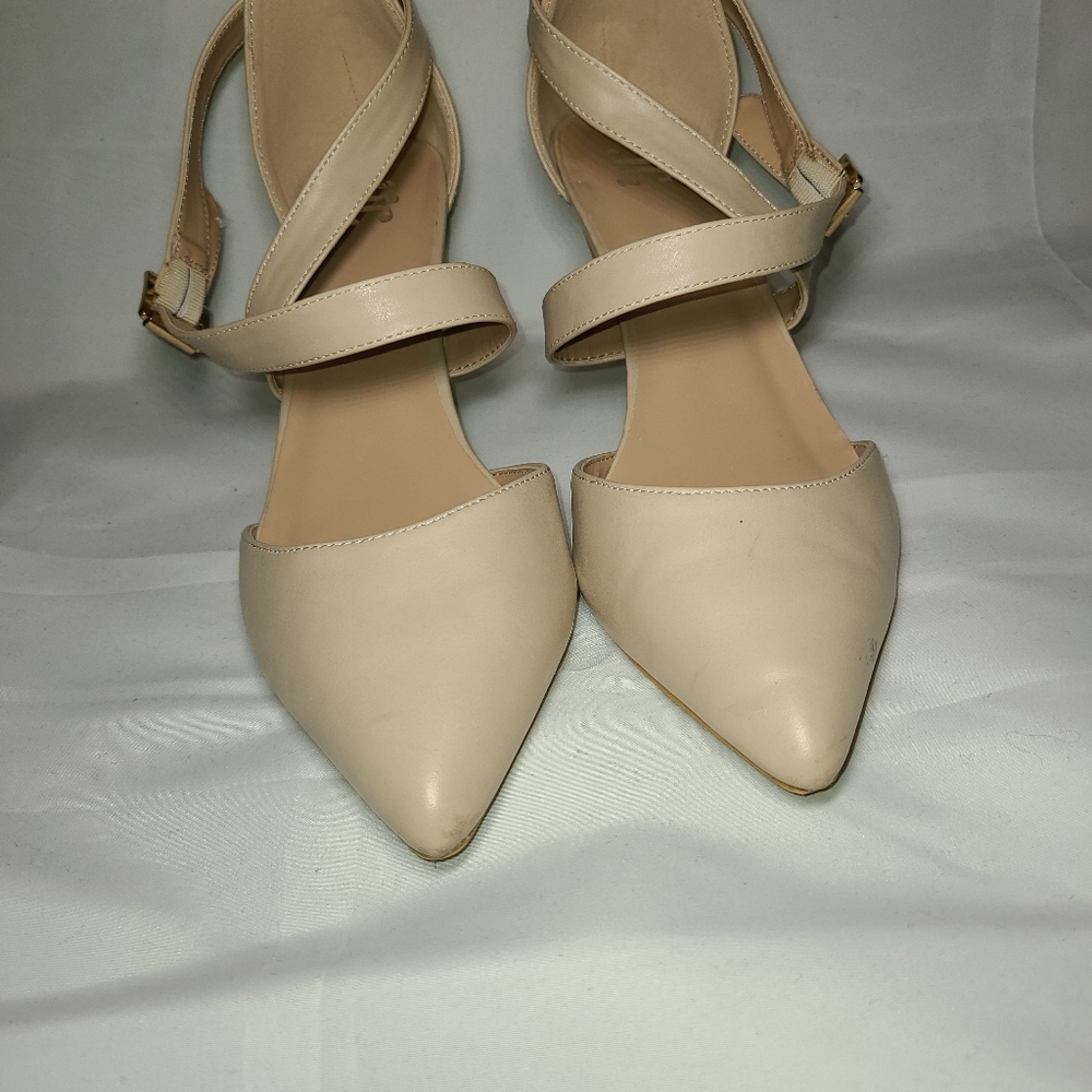 Pointed toes dress shoes